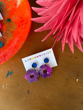 Load image into Gallery viewer, Flower Me! Dangle Earring