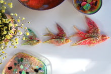 Load image into Gallery viewer, Pink Sparkles Wall Bird Set