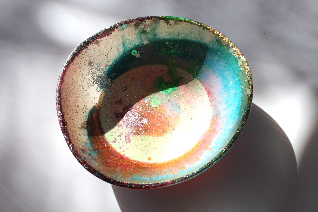 Daisy's Dino Forrest Bowl- Colourful Resin Bowl