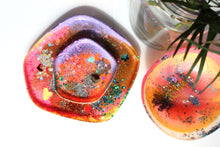 Load image into Gallery viewer, A Mauvey Way Resin Plate Set
