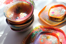 Load image into Gallery viewer, Daisy&#39;s Pink &amp; Peach Dino Bowl- Colourful Resin Bowl
