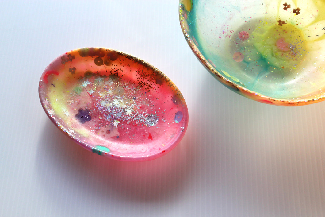 Pinky Suds- Colourful Resin Soap Dish